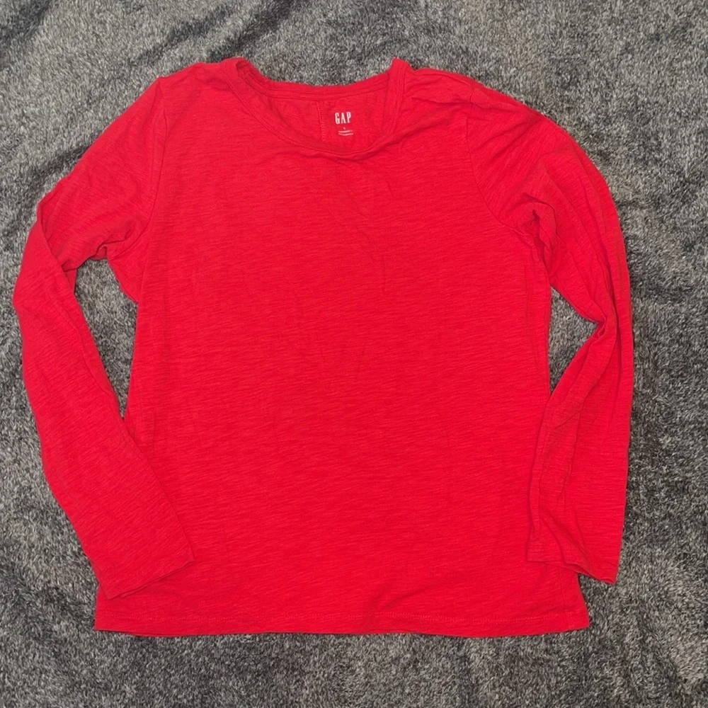 Size Large 6 piece lot of misc Gap tops long & Short sleeve - Picture 5 of 8